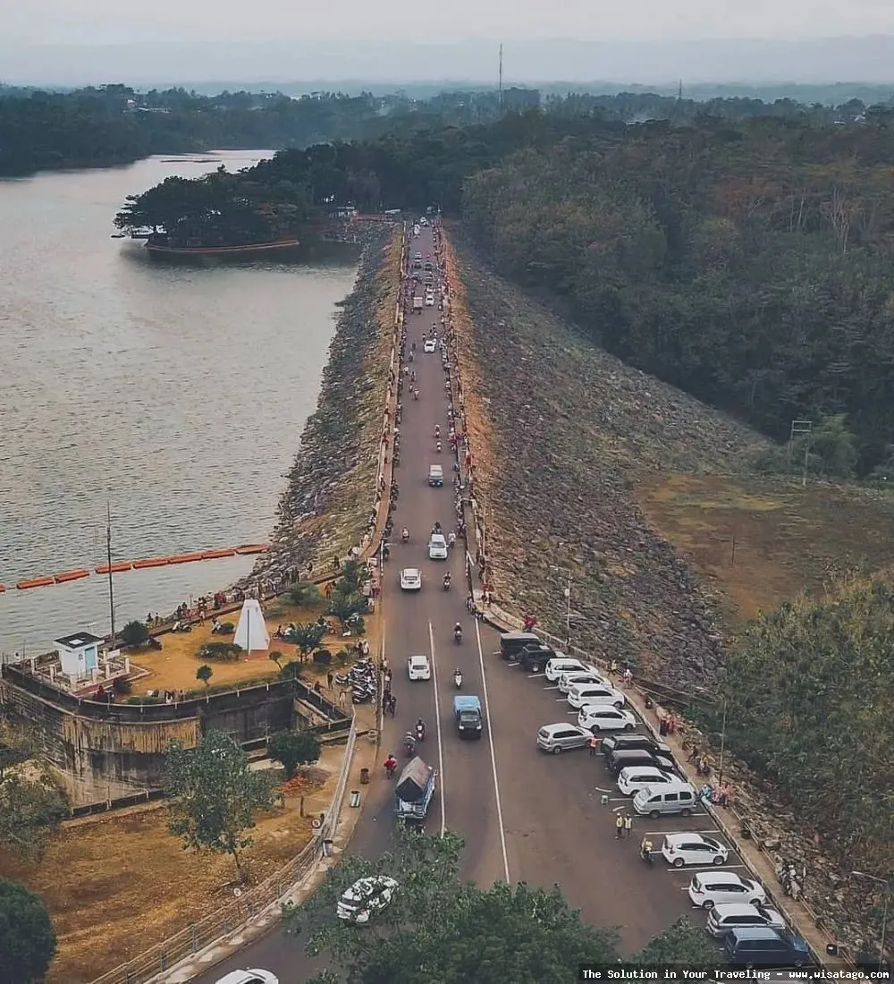 Bendungan Lahor, keindahan dan kemegahan