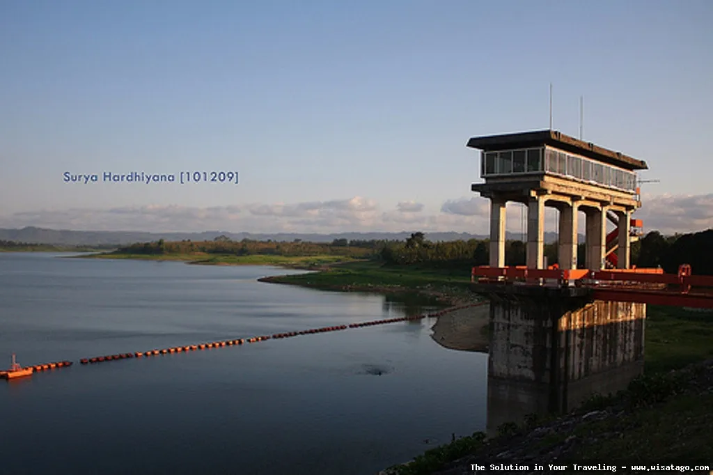 Bendungan Sutami, waduk besar nan indah