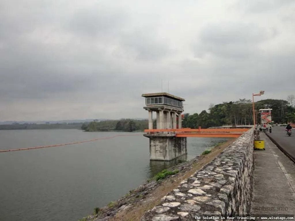 Bendungan Sutami, pemandangan waduk indah
