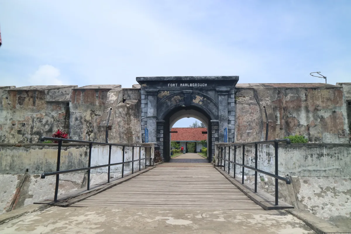 Benteng Marlborough: bangunan bersejarah megah