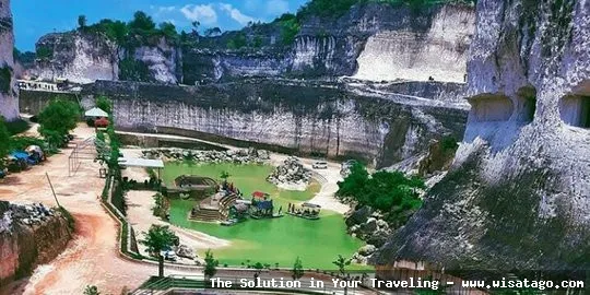 Bukit Jaddih, keindahan ukiran batu.