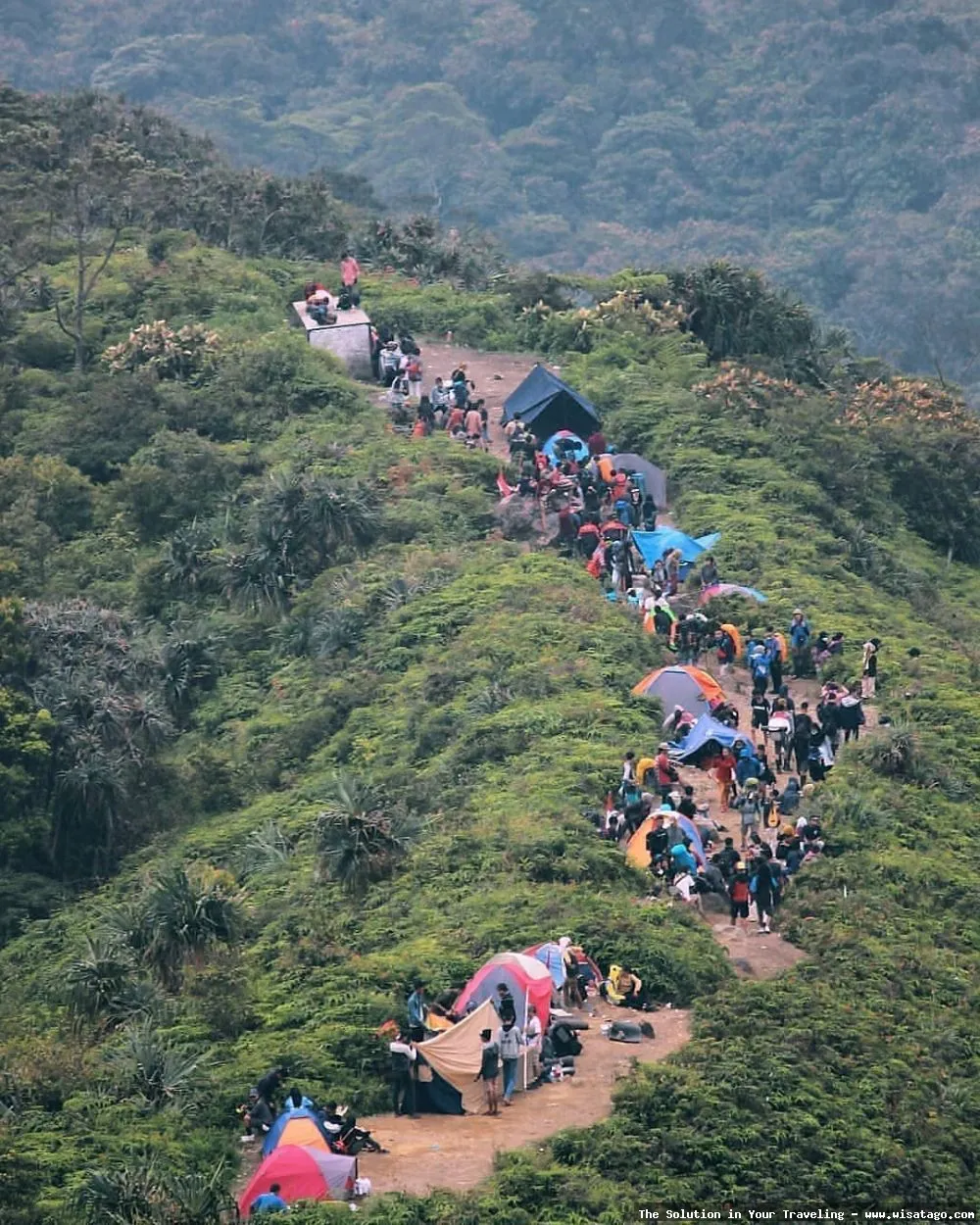Bukit Kaba: keindahan kawah vulkanik