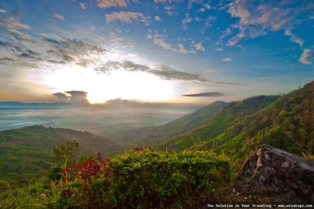 Bukit Khayangan: panorama alam menakjubkan