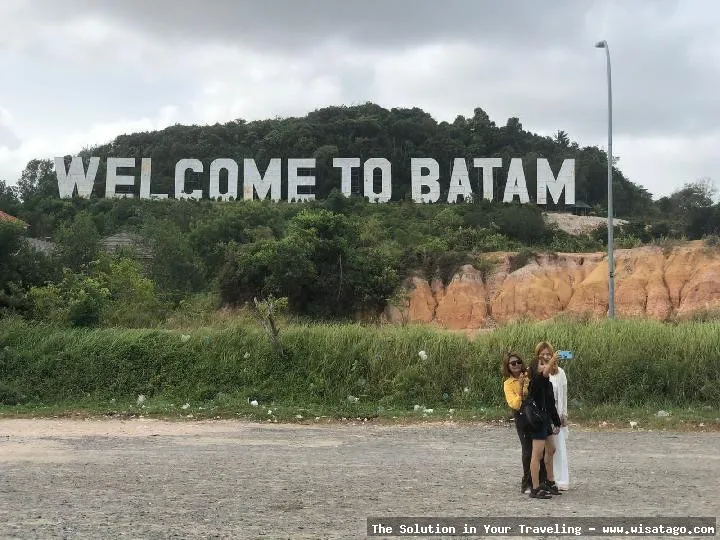 Bukit Welcome To Batam yang ikonis