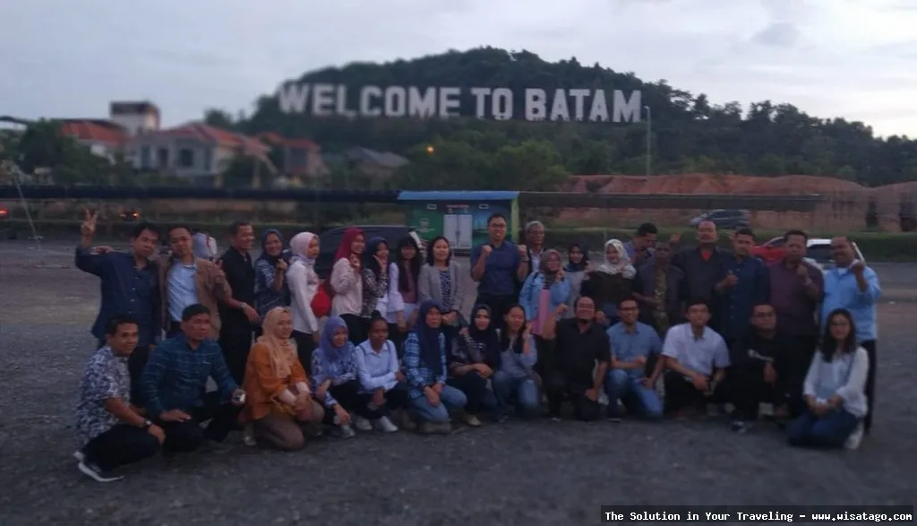 Bukit Welcome To Batam ikonik.