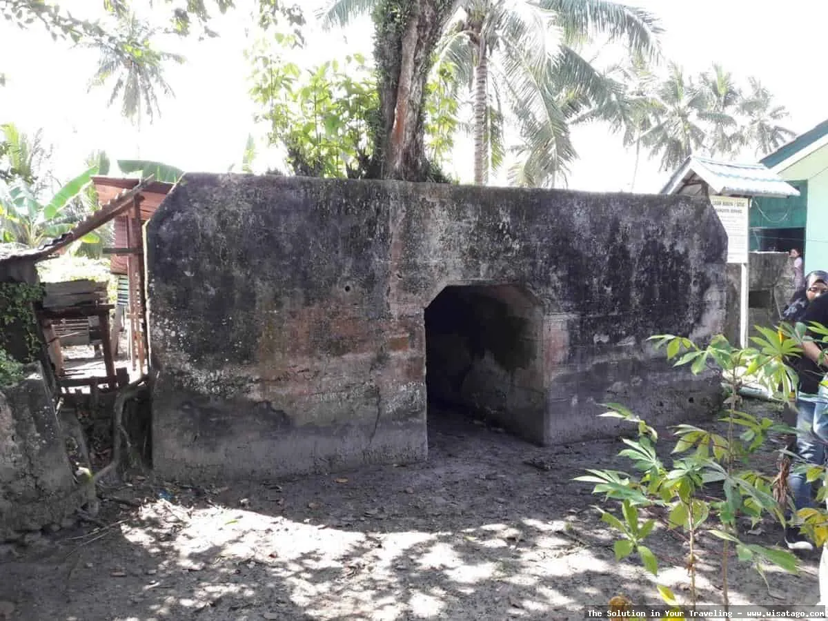 Bunker Jepang: lorong gelap dan bersejarah