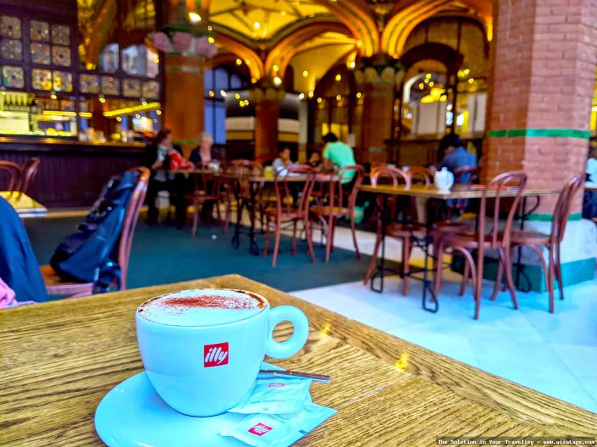 Cafe BARCA: suasana nyaman dan modern