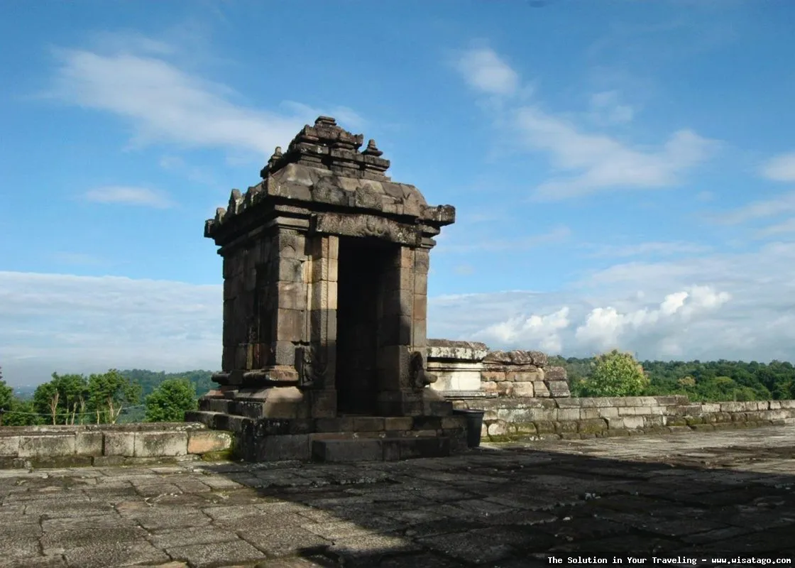 Candi Barong: Keindahan arsitektur kuno