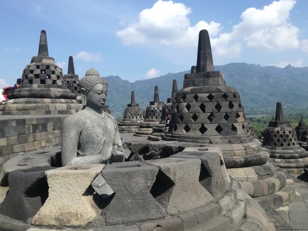 Candi Borobudur Magelang: Tips, Harga Tiket, Kuliner, Lokasi, Fasilitas dan Spot Candi Borobudur Magelang: Tips, Harga Tiket, Kuliner, Lokasi, Fasilitas dan Spot