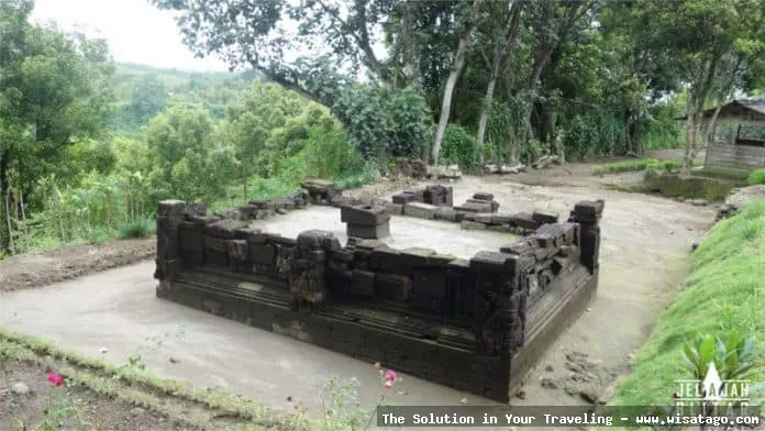 Candi Gambar Wetan, relief indah terukir