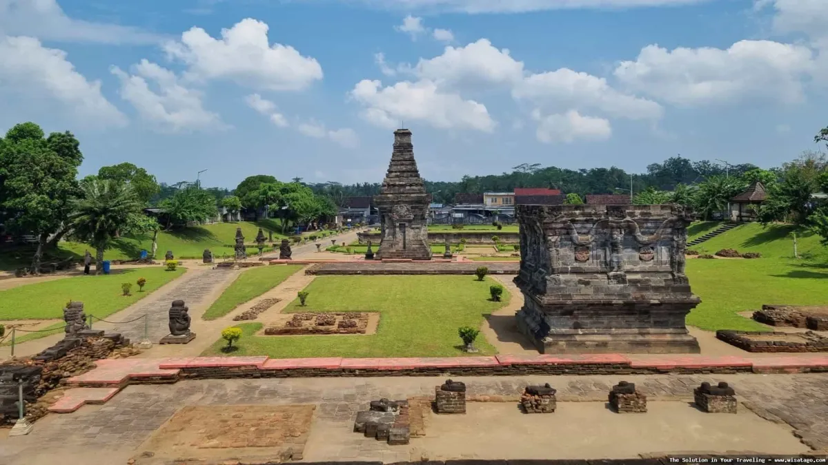Candi Penataran: keagungan sejarah Blitar.