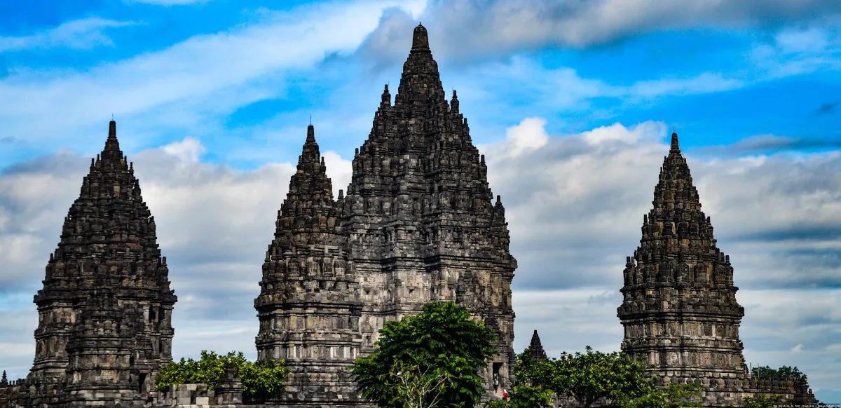 Candi Prambanan: megah dan bersejarah