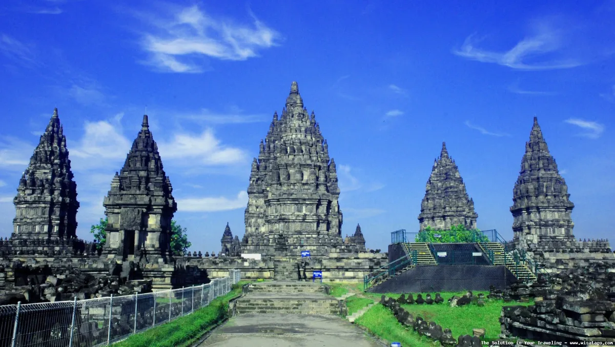 Candi Prambanan, megah dan mempesona