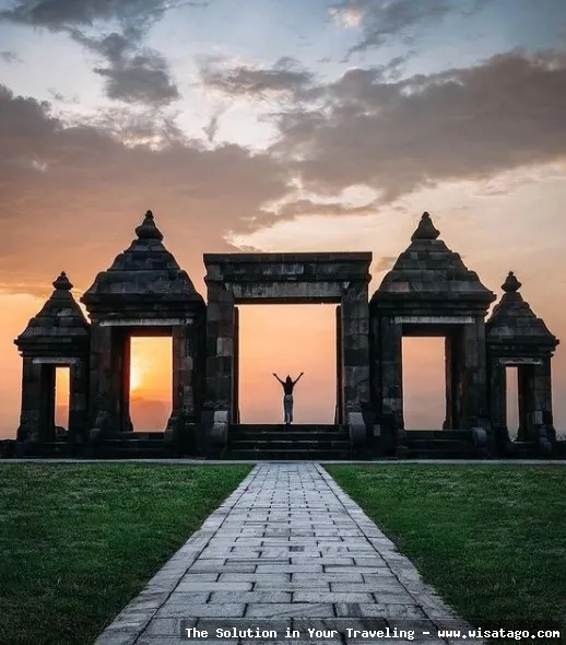 Candi Ratu Boko yang megah mempesona
