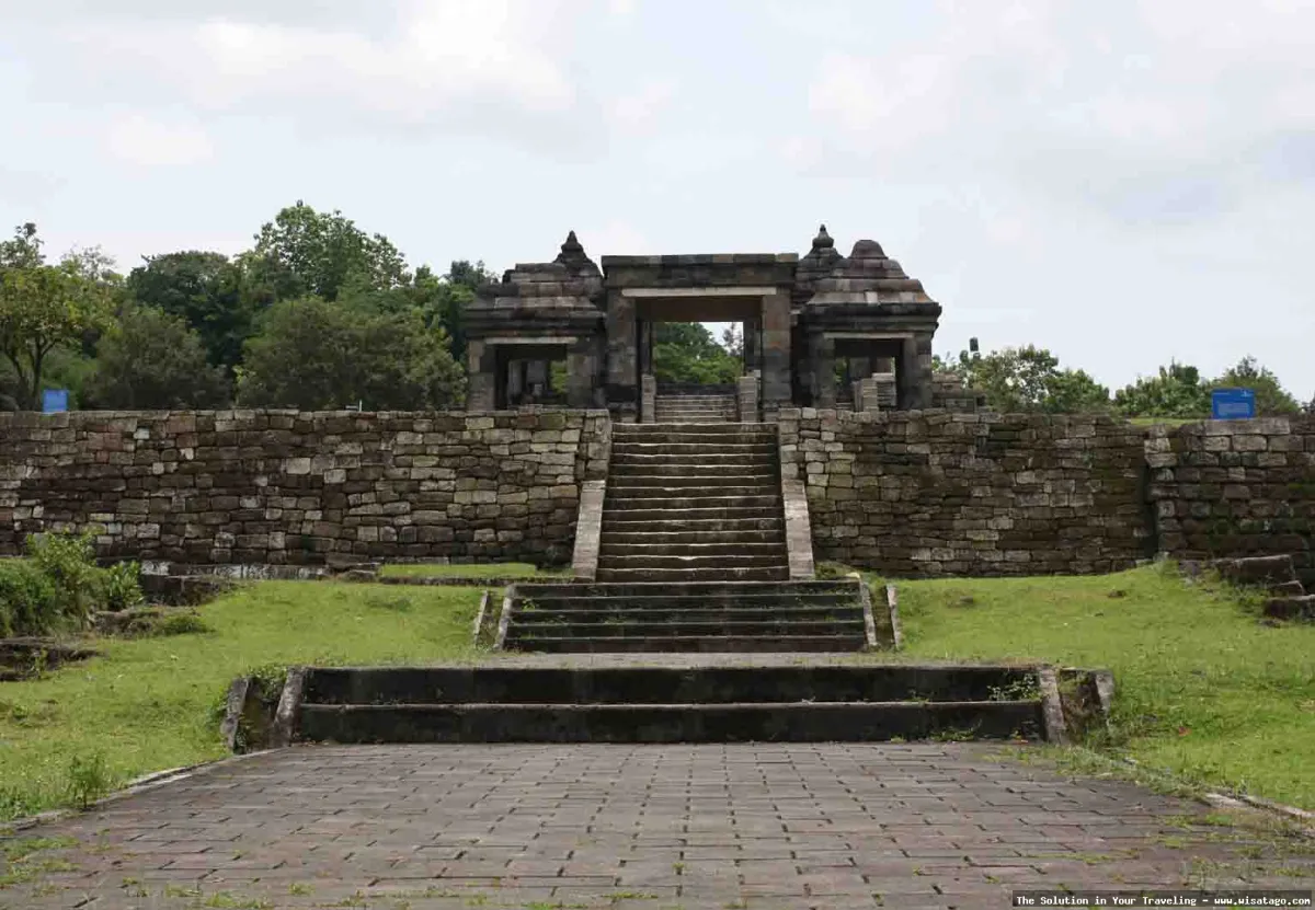 Candi Ratu Boko, istana megah bersejarah