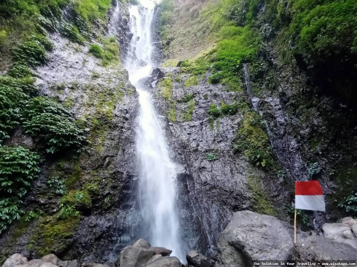Coban Parang Tejo: keindahan air terjun