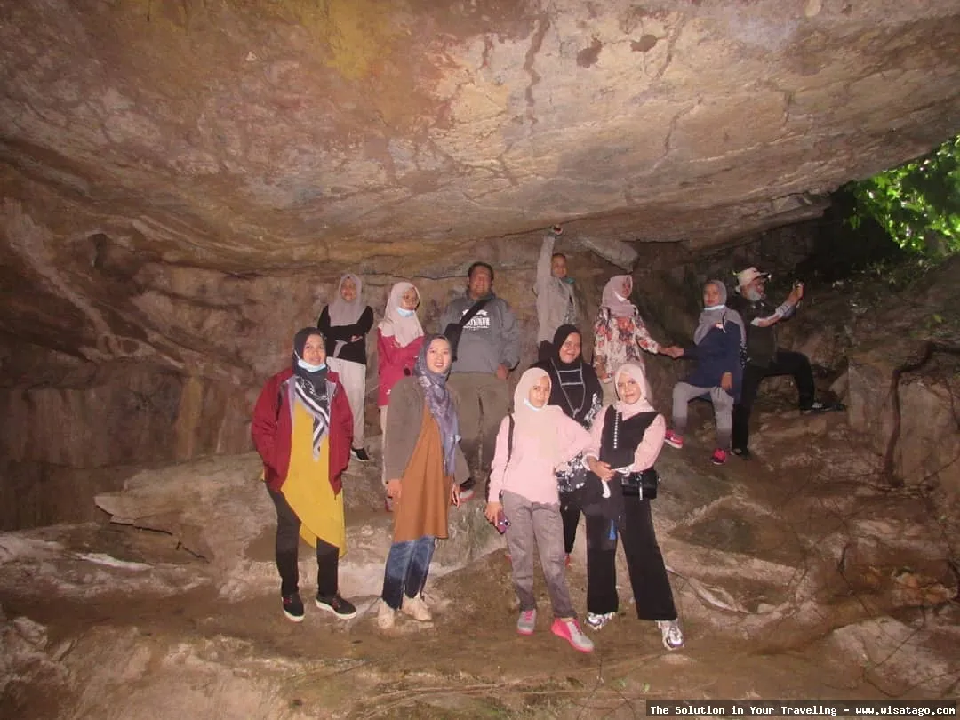 COT BAKGUTOM BALOHAN HILL yang menawan