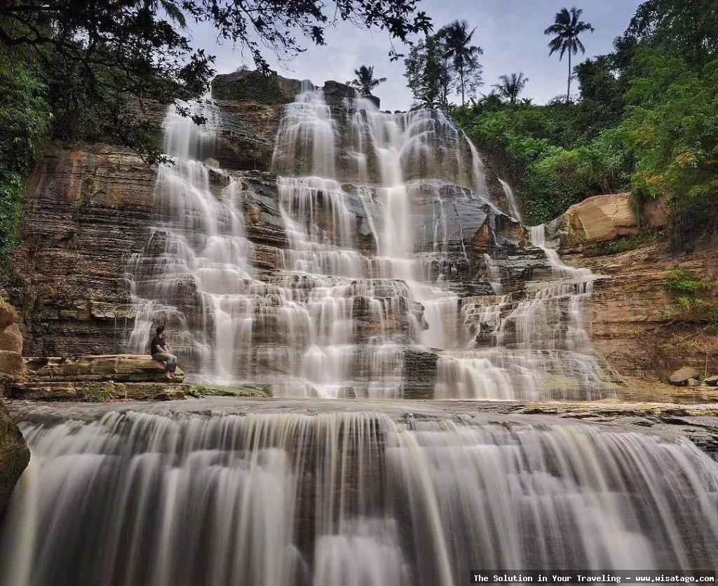 Curug Cigangsa, air terjun bertingkat.