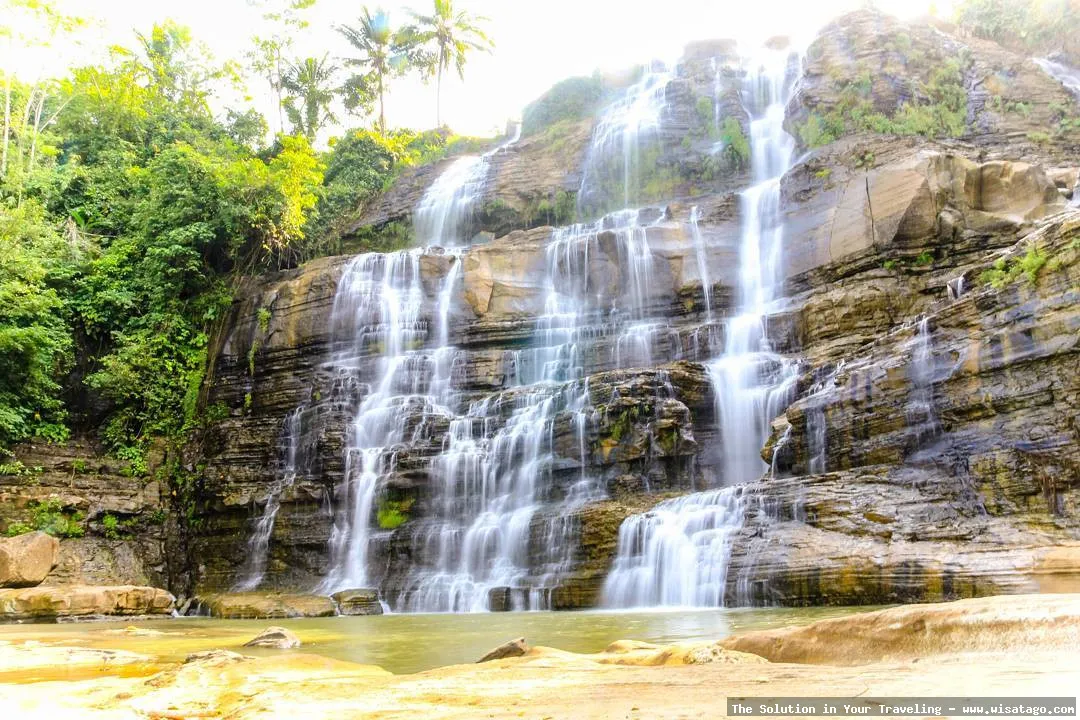 Curug Cigangsa, air terjun bertingkat.