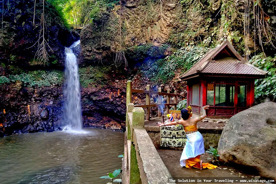 Curug Dago: air terjun alami Bandung