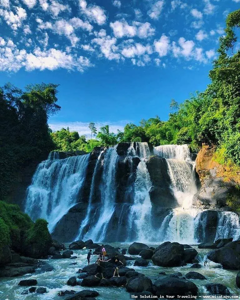 Curug Malela: air terjun menakjubkan