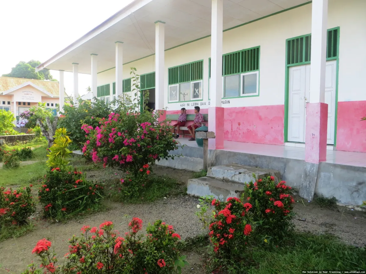 Dampelas Hotel, penginapan tepi pantai