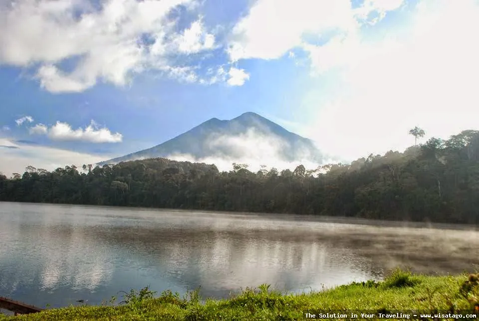 Danau Belibis, keindahan alam memukau