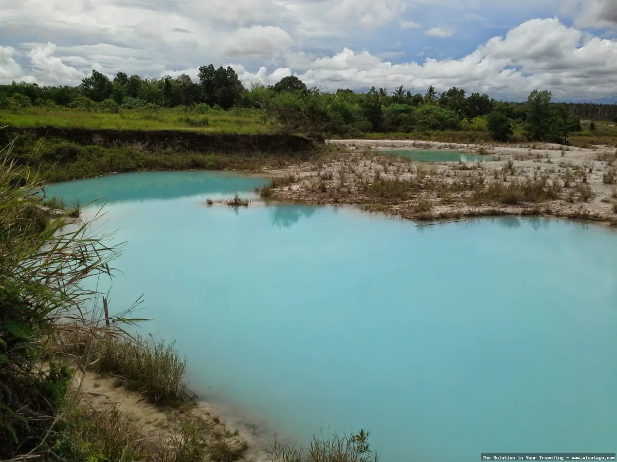 Danau Biru yang memukau memesona