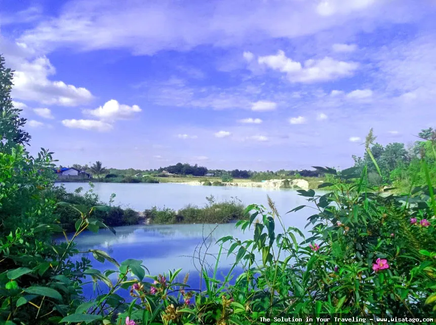 Danau Biru, keindahan alam memukau