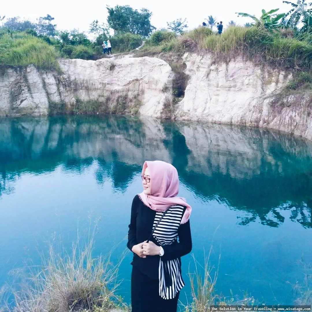 Danau Biru, keindahan alam memukau