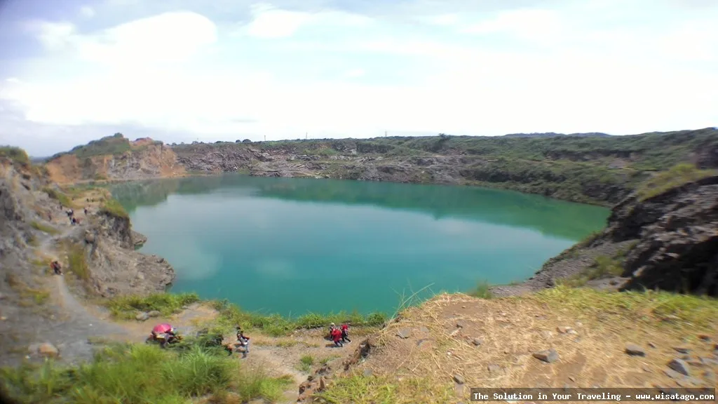 Danau Biru Muara Tembesi: Tips, Harga Tiket, Kuliner, Lokasi, Fasilitas dan Spot Danau Biru Muara Tembesi: Tips, Harga Tiket, Kuliner, Lokasi, Fasilitas dan Spot