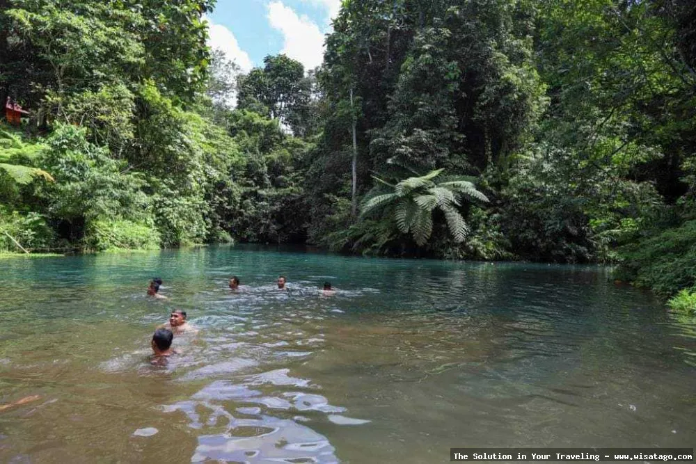 Danau Biru Muara Tembesi yang memukau