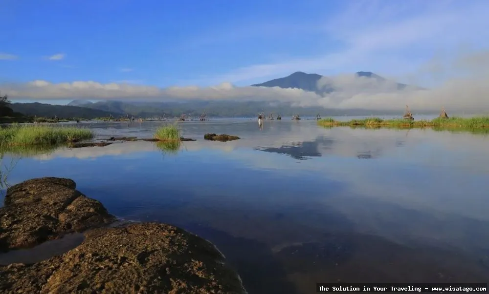 Danau Kerinci: pemandangan danau yang indah