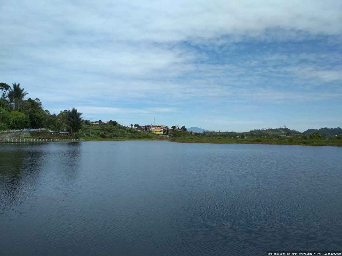 Danau Mas Harun Bastari yang indah