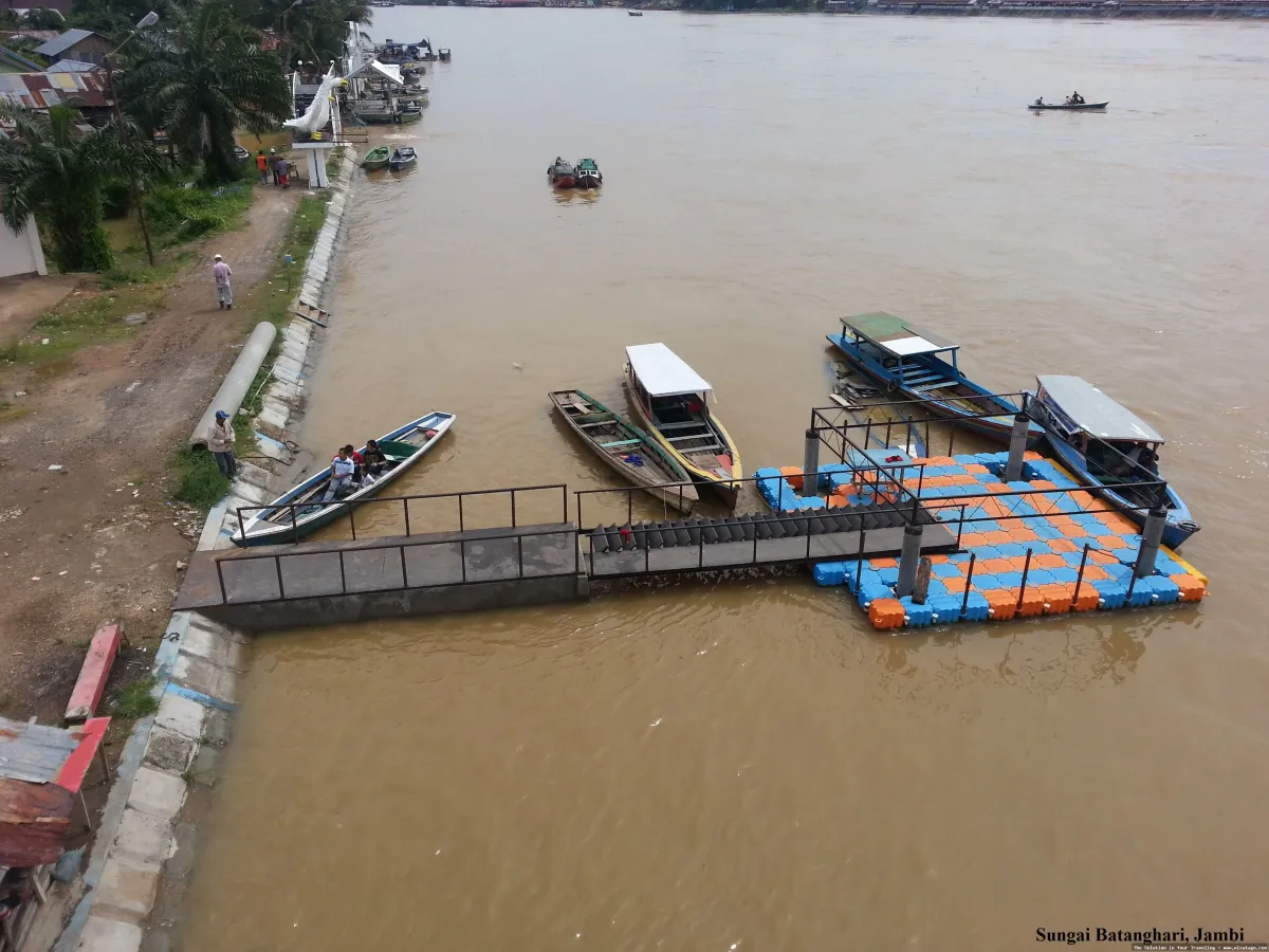 DERMAGA APUNG SIMEULUE, fasilitas pelabuhan modern