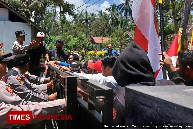 Desa Telemung: keindahan alam memukau