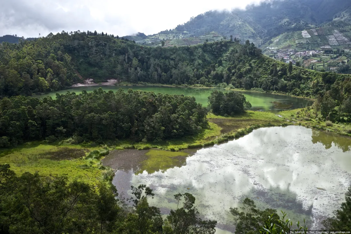 Dieng Plateau: lanskap dataran tinggi indah