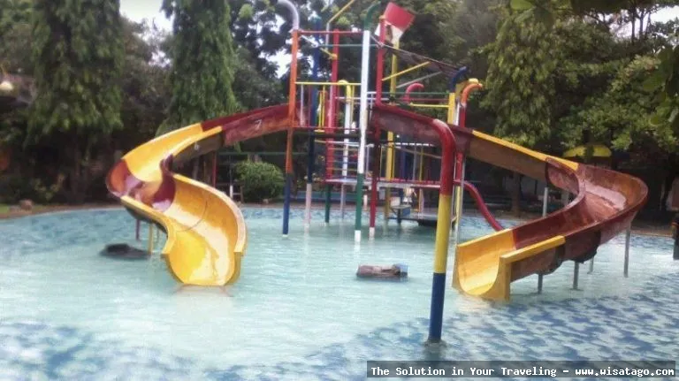 Dumilah Water Park, wahana air seru.