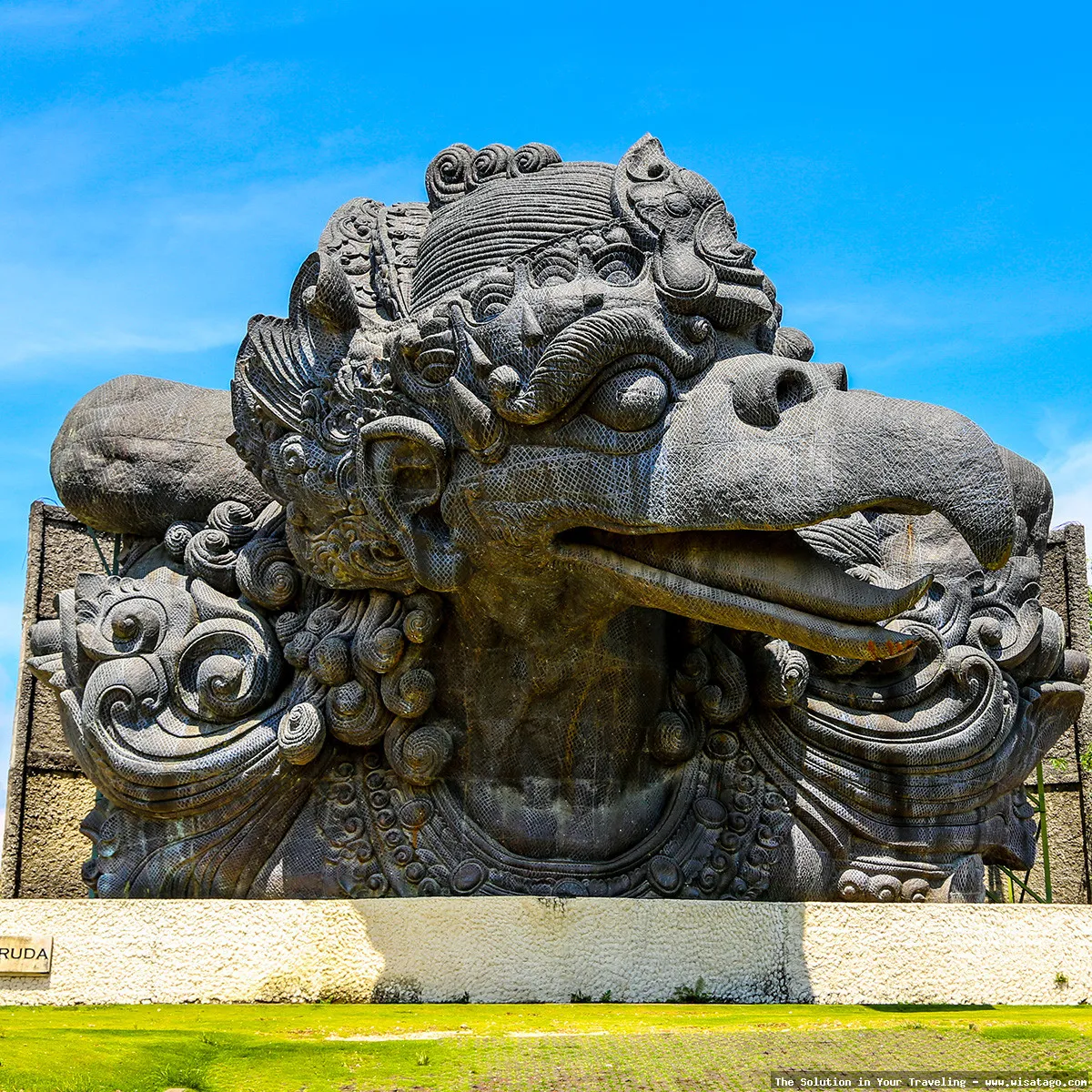 Garuda Wisnu Kencana megah menjulang tinggi