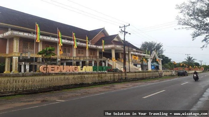 Gedung Lam Bintan, tampak megah kokoh