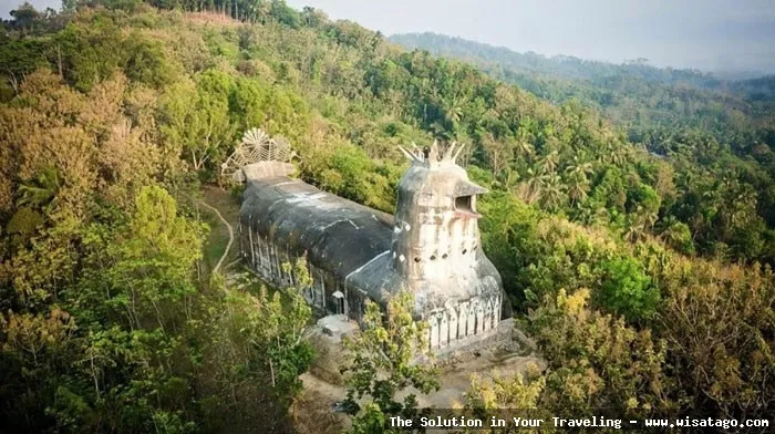 Gereja Ayam, bangunan unik dan ikonis