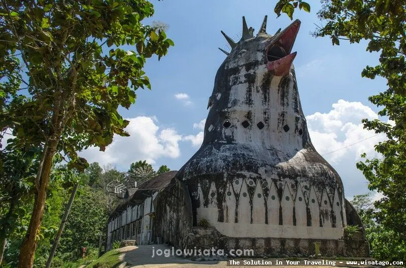 Gereja Ayam Magelang yang ikonis.