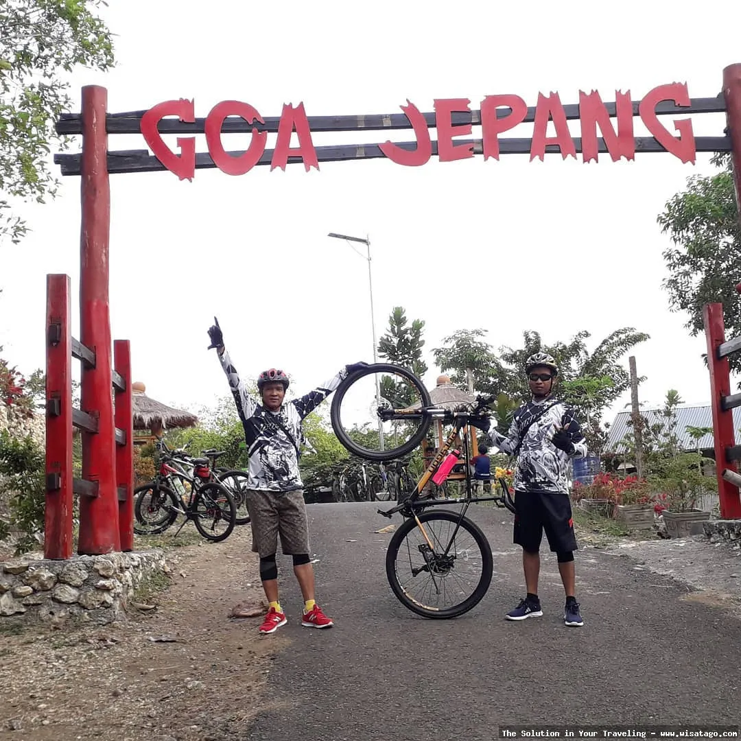Goa Jepang Parangtritis, lorong bersejarah.
