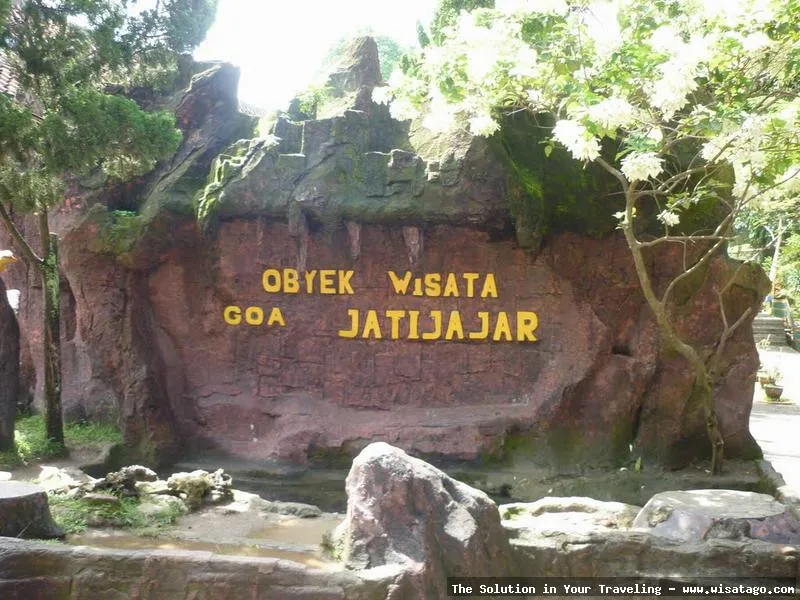 Gua Jatijajar, keindahan stalaktit memukau