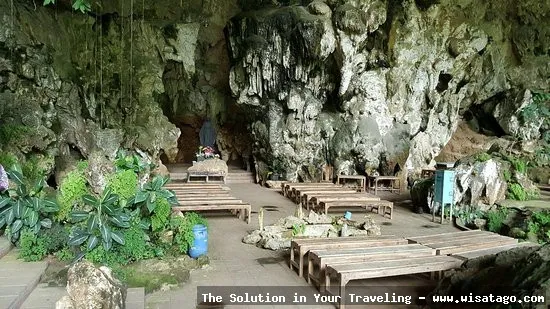 Gua Maria Tritis, tempat berdoa.