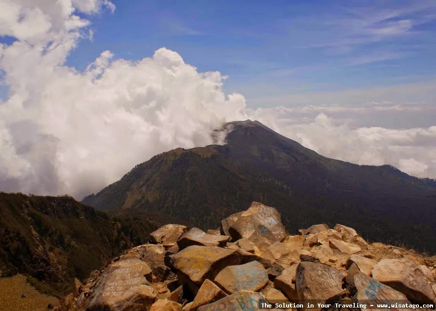 Gunung Arjuno, puncak yang menantang