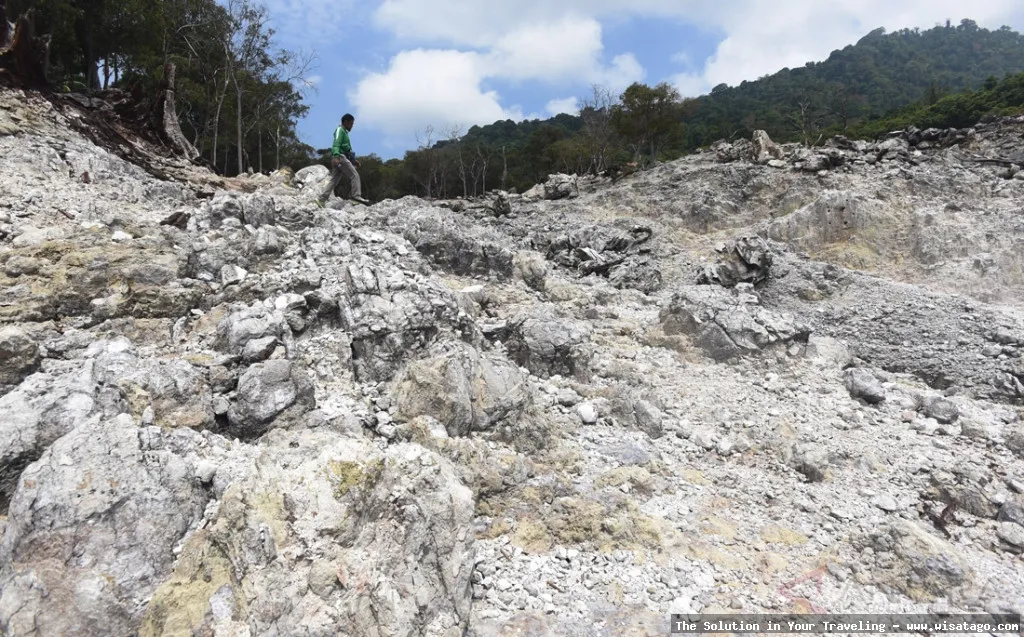 Gunung Berapi Jaboi: Tips, Harga Tiket, Kuliner, Lokasi, Fasilitas dan Spot