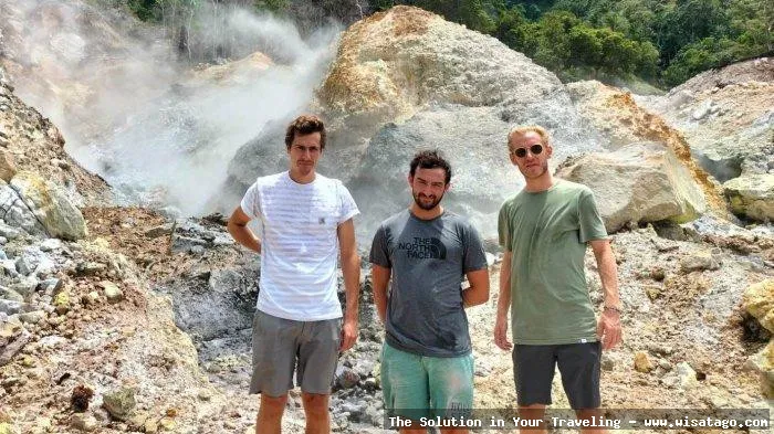 Gunung Berapi Jaboi: panorama kawah aktif