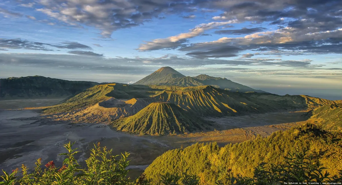 Gunung Bromo, lanskap vulkanik memukau