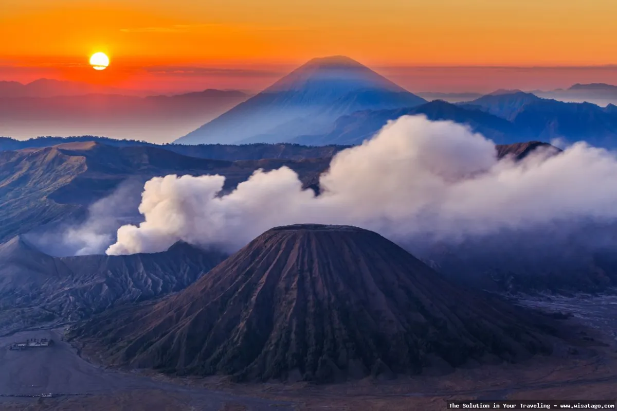 Gunung Bromo Jawa Timur yang menakjubkan